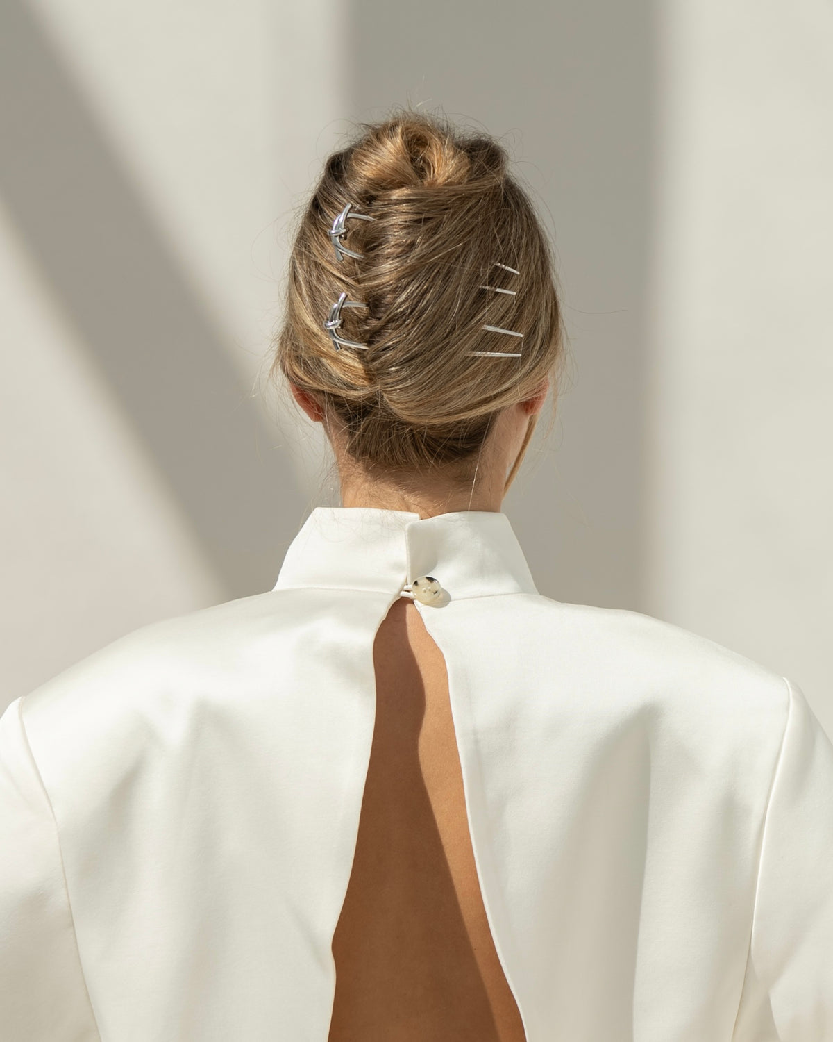 The Knot French Pin