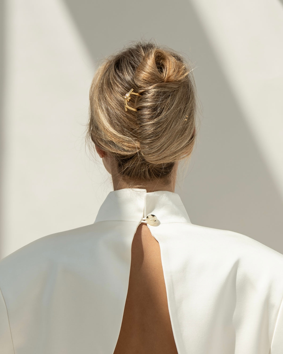 The Knot French Pin